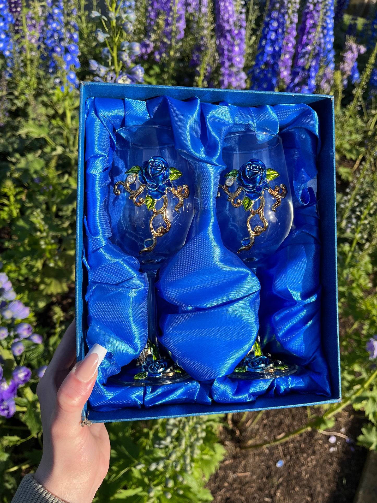 Blue Flower Wine Glass
