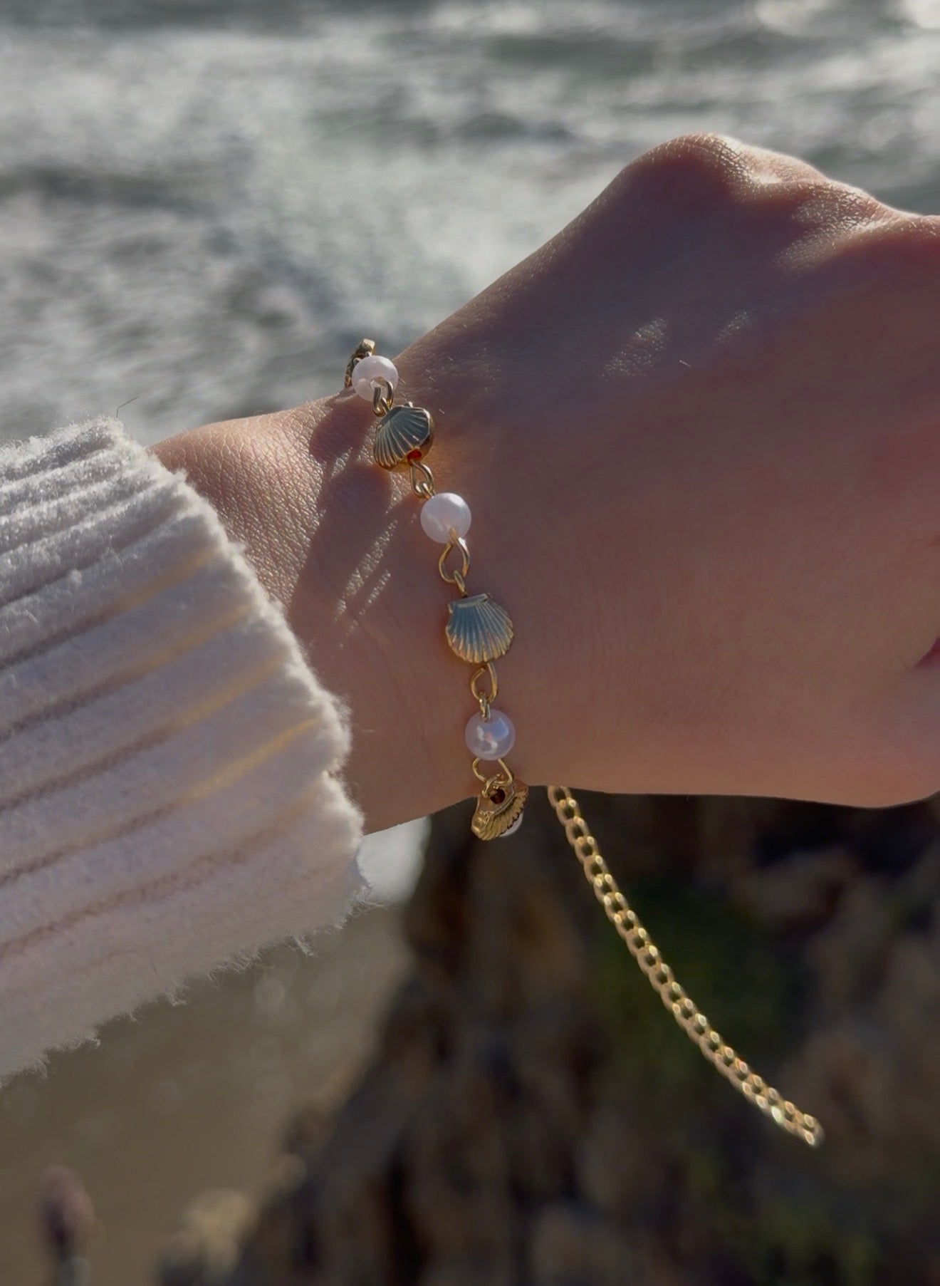 Siren Gold Pearl Bracelet
