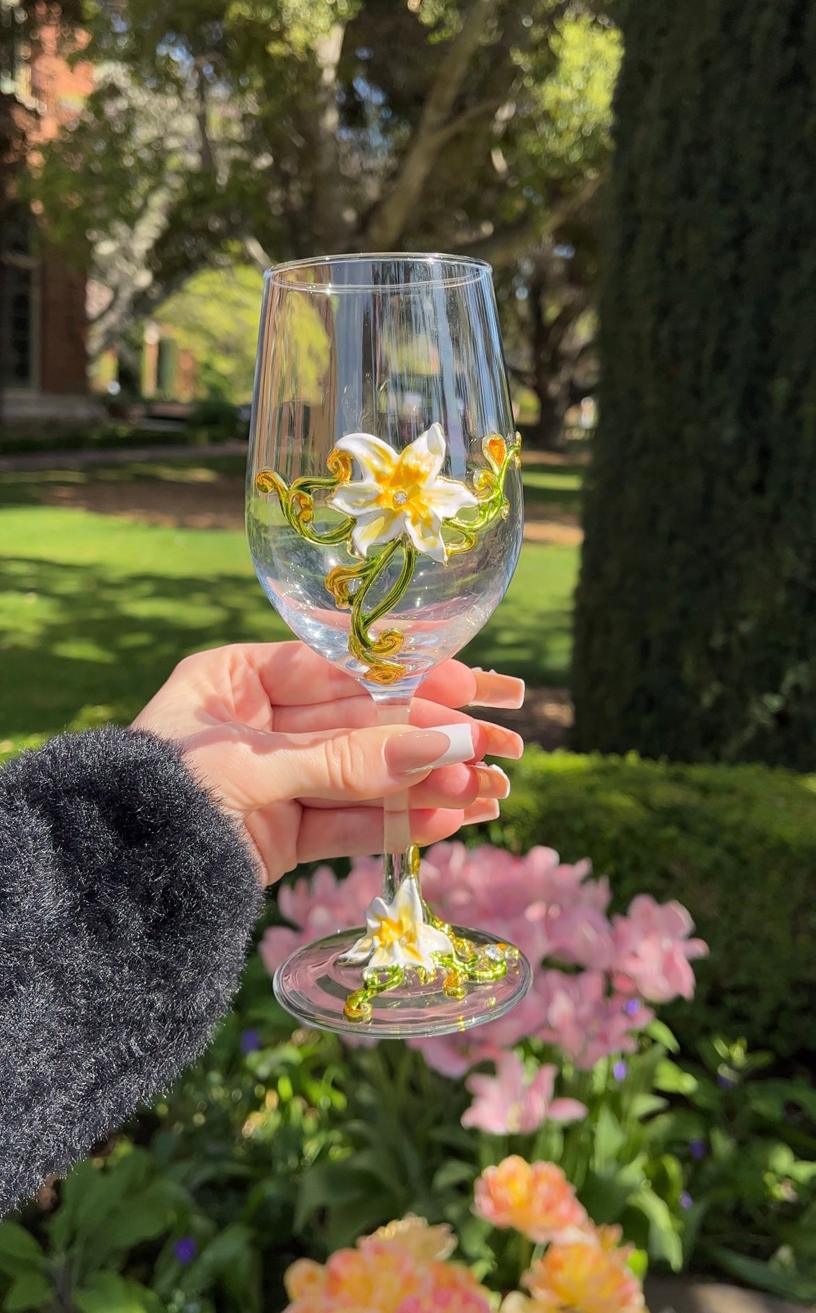 Floral Garden Wine Glass