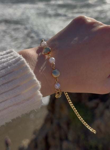 Ariel's Gold Pearl Bracelet
